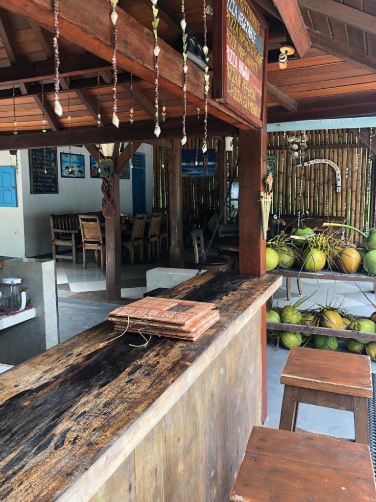Biru Meno Beach Bungalows Gili Meno Extérieur photo